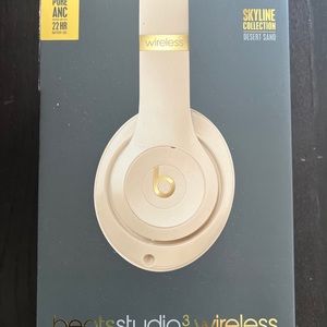 BEATS HEADPHONES LIKE NEW WORN ONCE